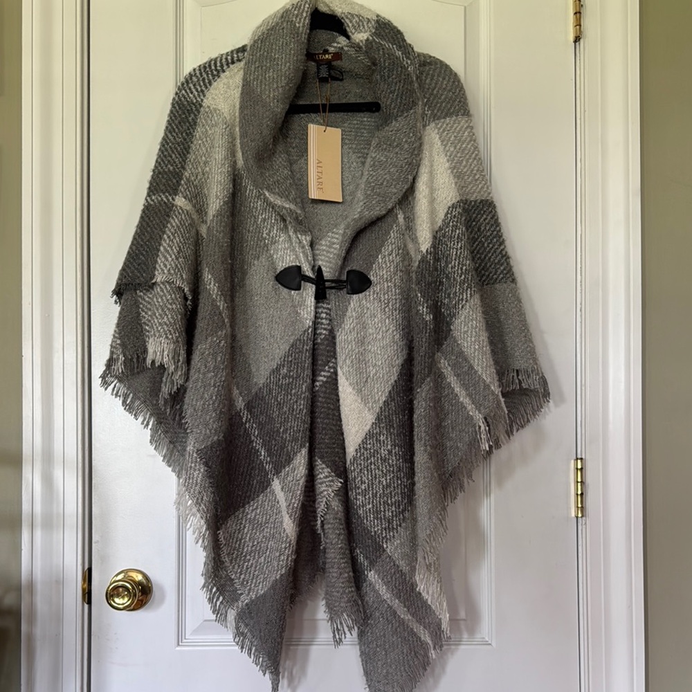 Gray Plaid Women's Cape